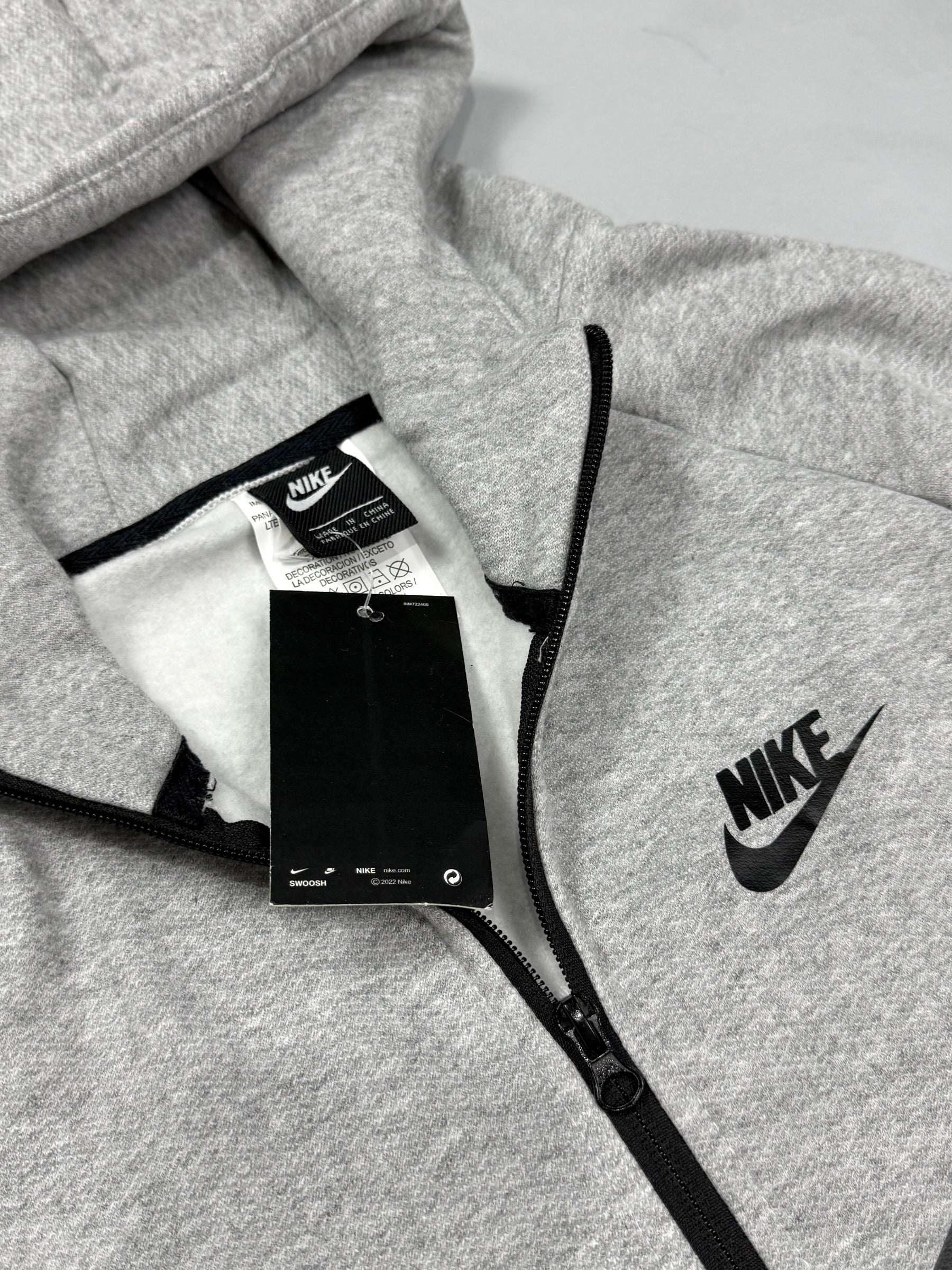 CONJUNTO NK TECH FLEECE - CINZA