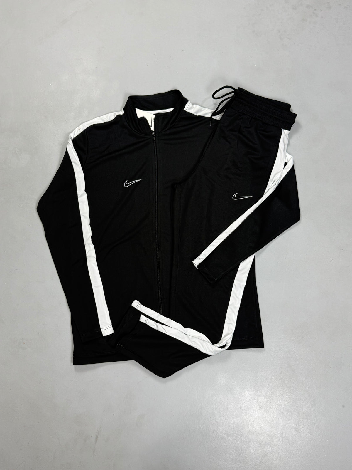 CONJUNTO NK ACADEMY DRYFIT