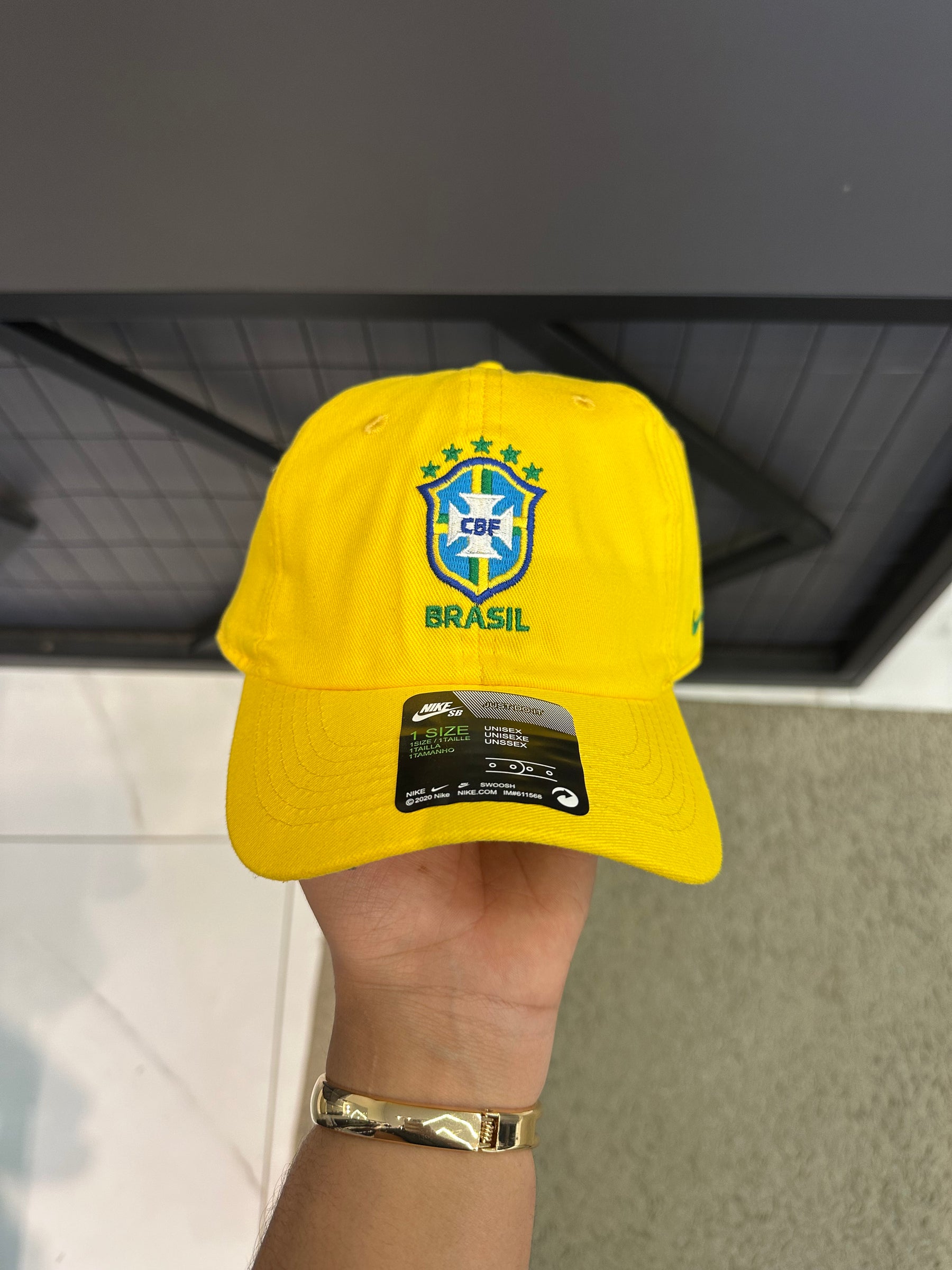 BONÉ DA SELEÇÃO- AMARELO