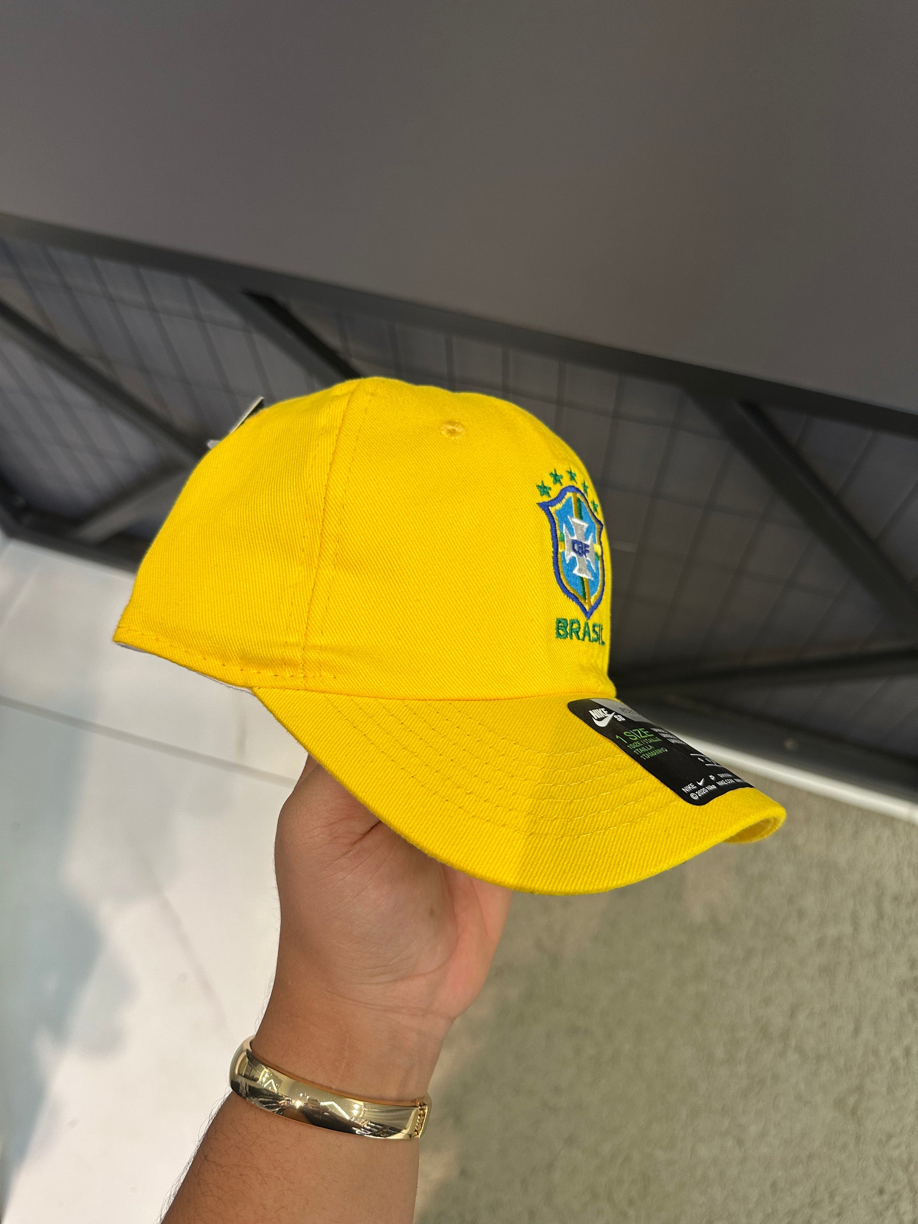 BONÉ DA SELEÇÃO- AMARELO