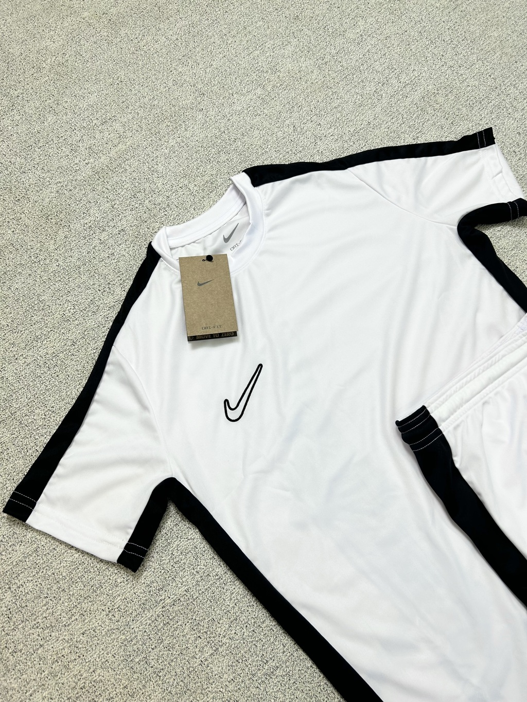 CONJUNTO NK DRYFIT ACADEMY