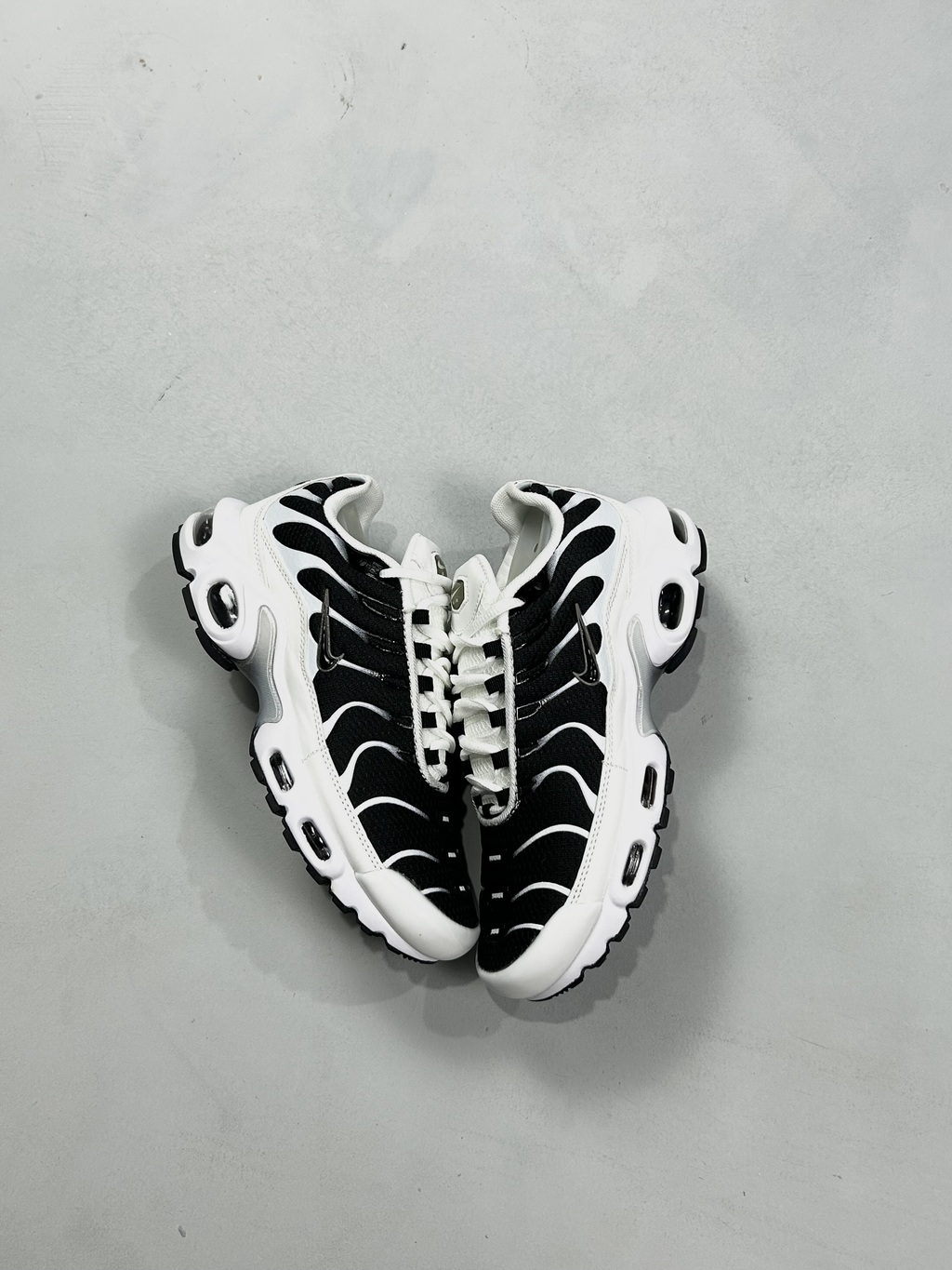 TÊNIS AIR MAX PLUS TN - KILLER WHALE