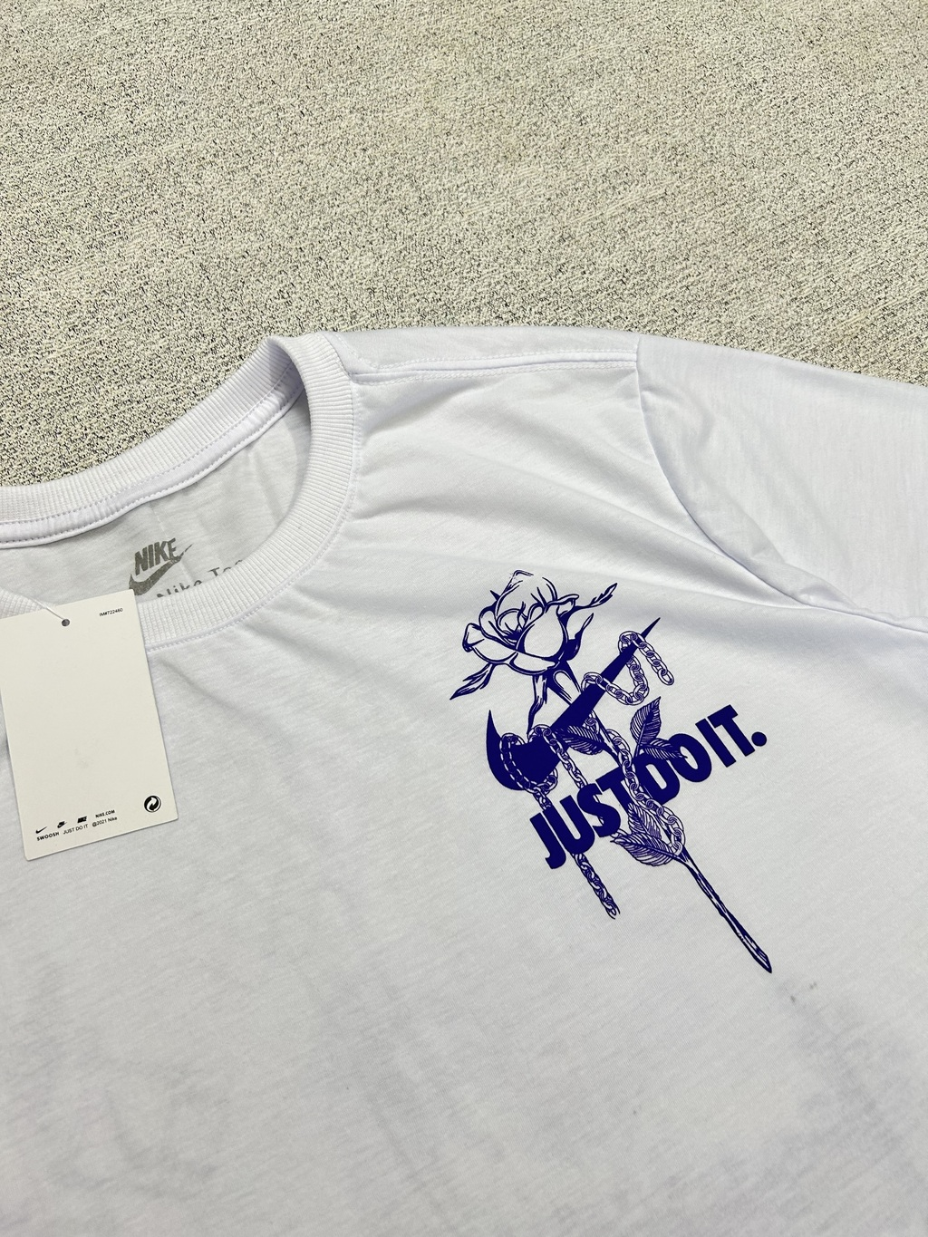 CAMISETA NK JUST DO IT FLOWEARS