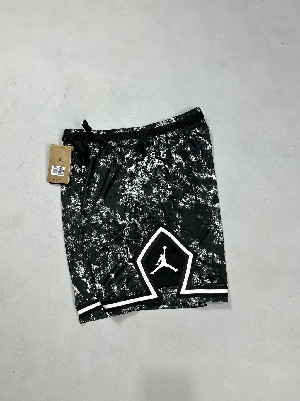 BERMUDA JRDN DIAMOND