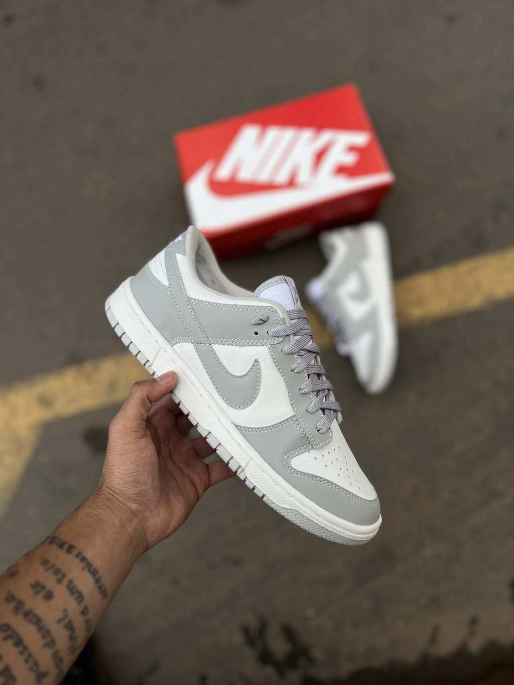 TÊNIS NK DUNK LOW WHITE GREY