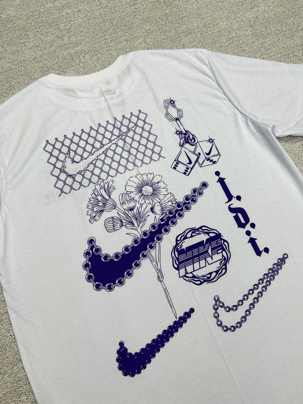 CAMISETA NK JUST DO IT FLOWEARS