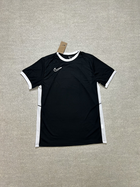 CAMISETA DRYFIT ACADEMY 2025