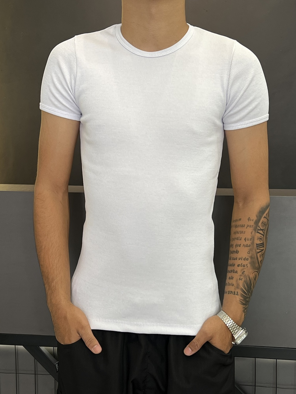 CAMISETA CANELADA BRANCA