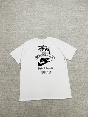 CAMISETA NK x STUSSY
