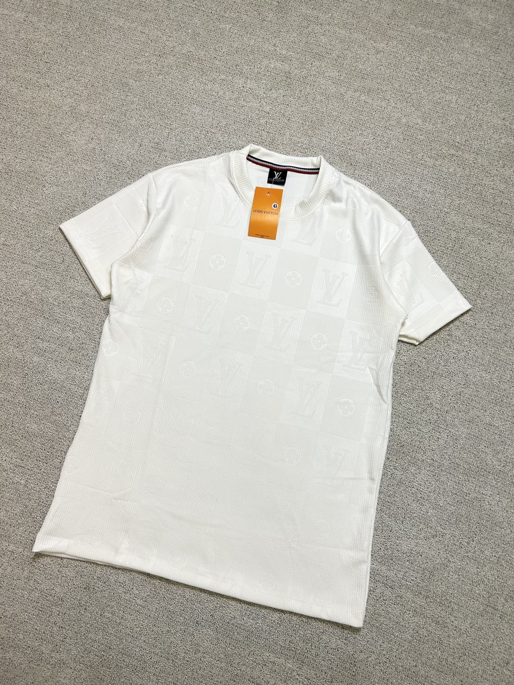 CAMISETA LV IMPORTADA