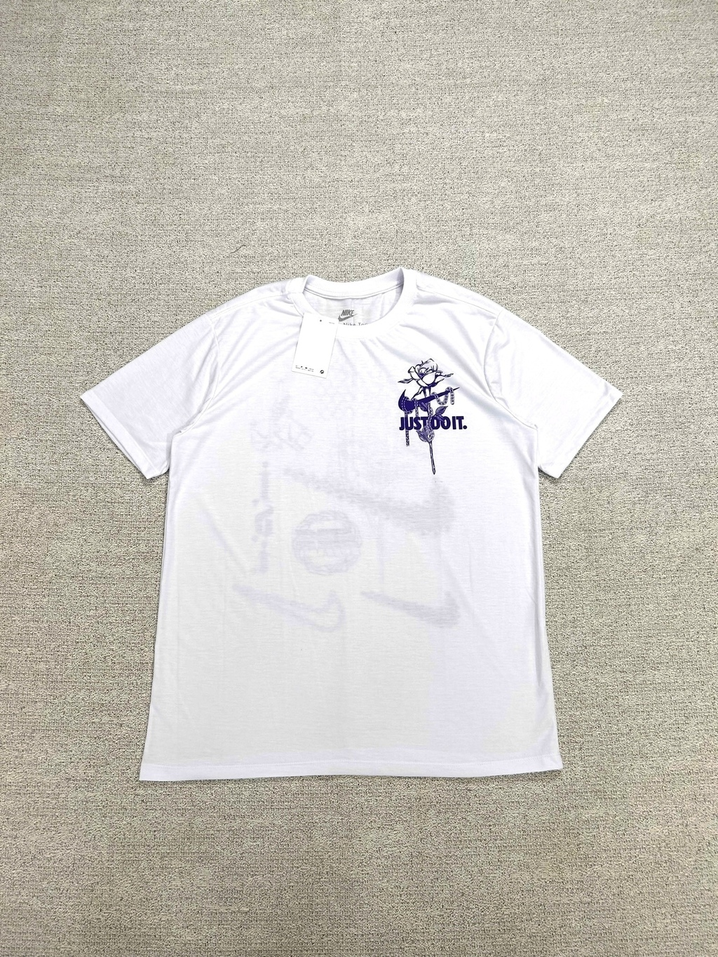 CAMISETA NK JUST DO IT FLOWEARS