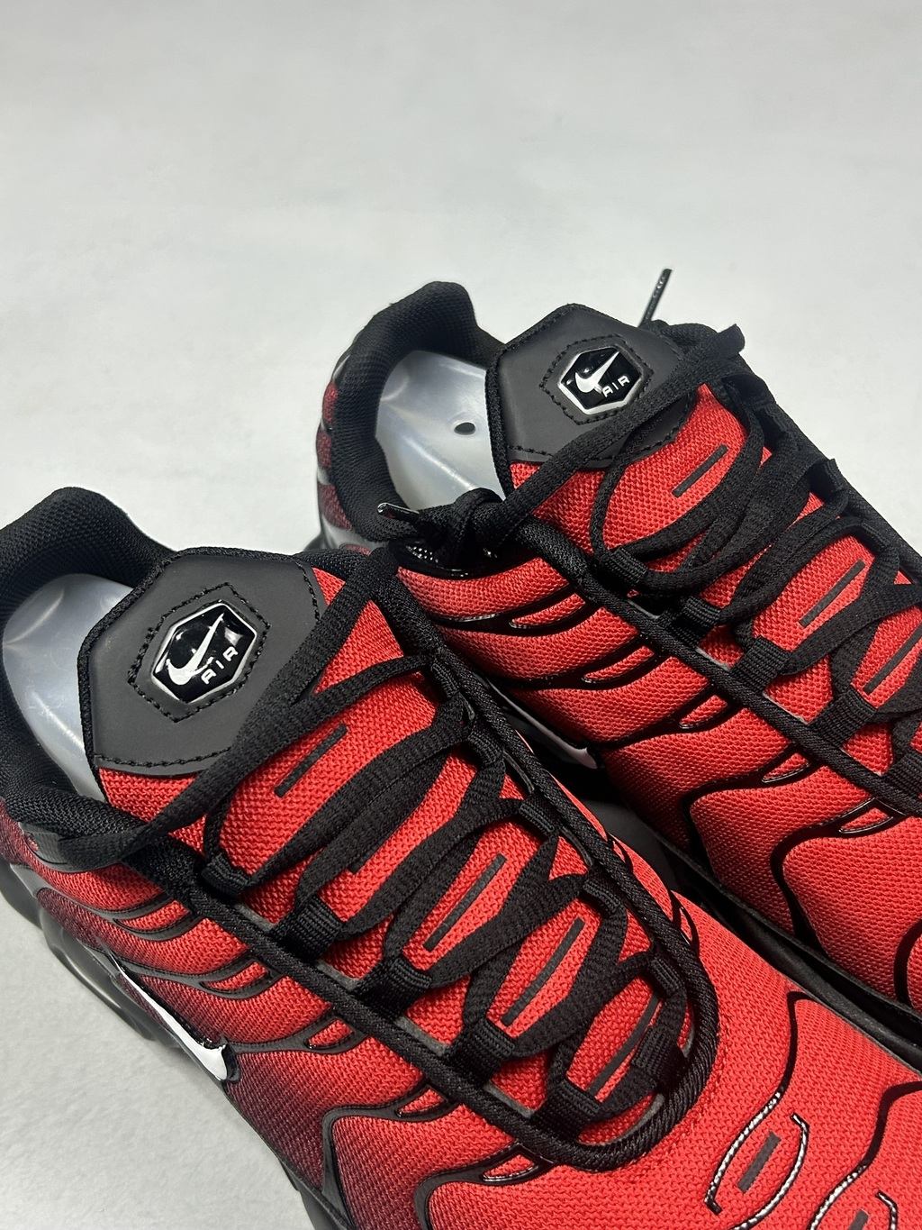 TÊNIS NK AIR MAX PLUS TN - DEADPOOL