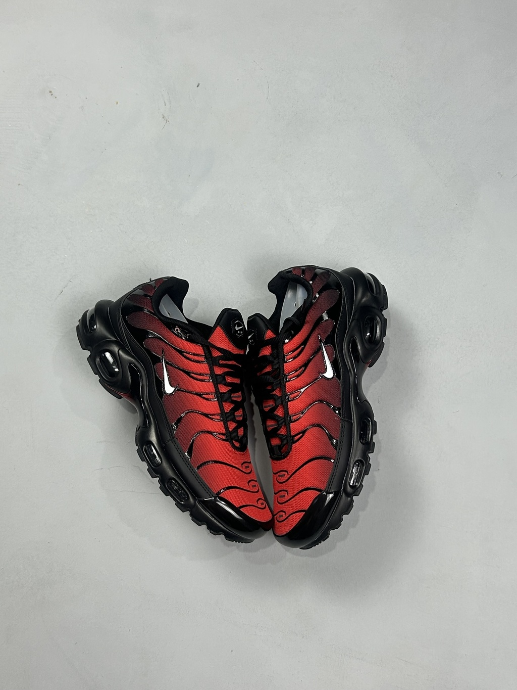 TÊNIS NK AIR MAX PLUS TN - DEADPOOL