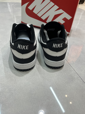 NIKE DUNK LOW PANDA