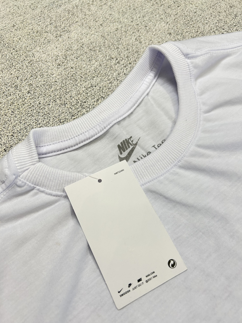 CAMISETA NK JUST DO IT FLOWEARS